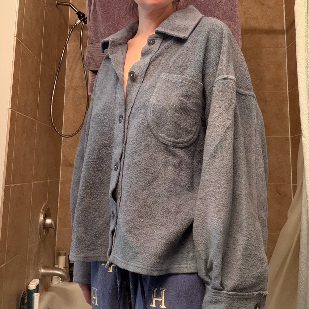 Free People Slate Blue Fleece Button-Up Shacket Size Medium Oversized Cozy Women - Picture 12 of 12